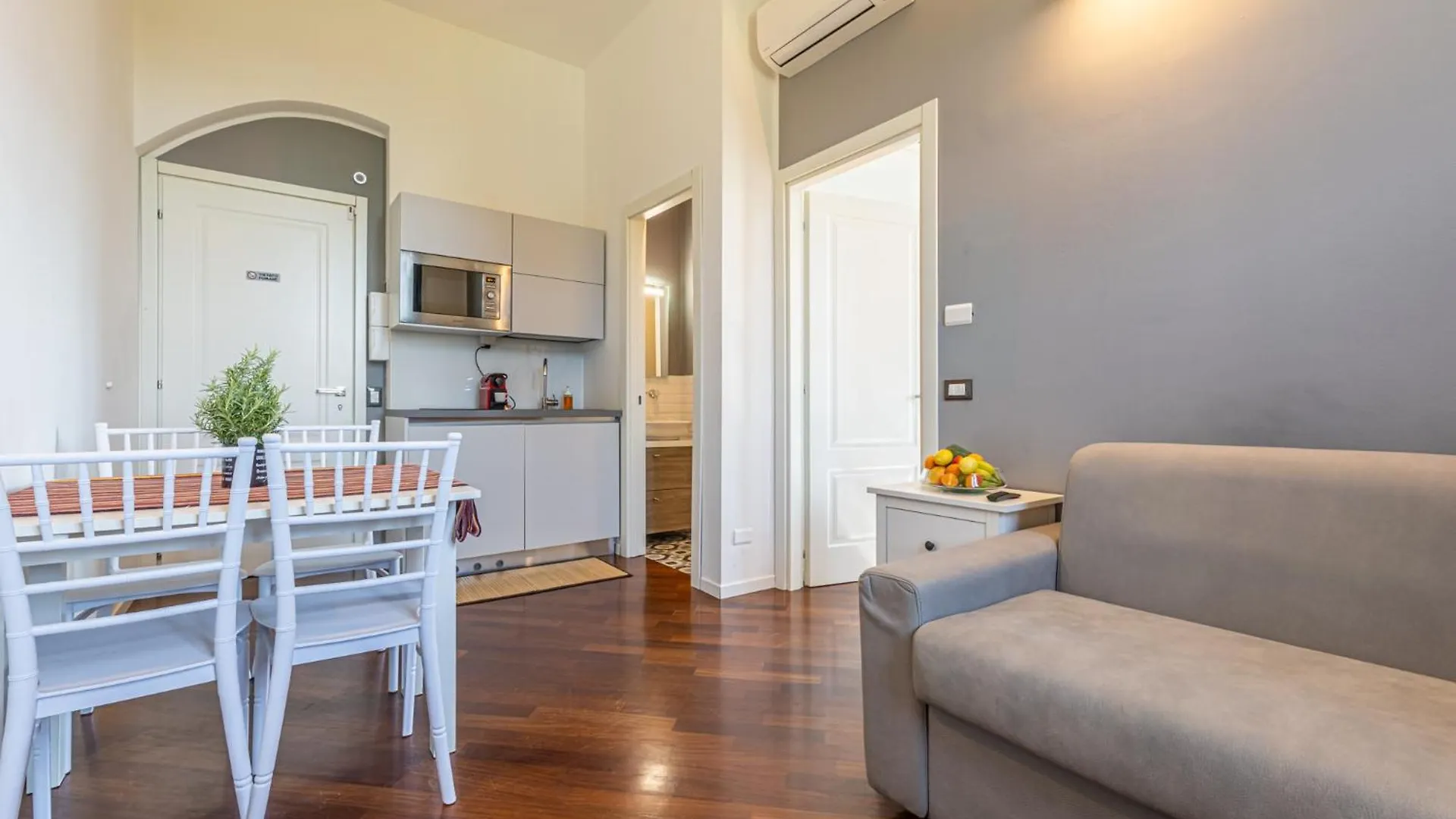 Suites Mansion Rozzano Daire