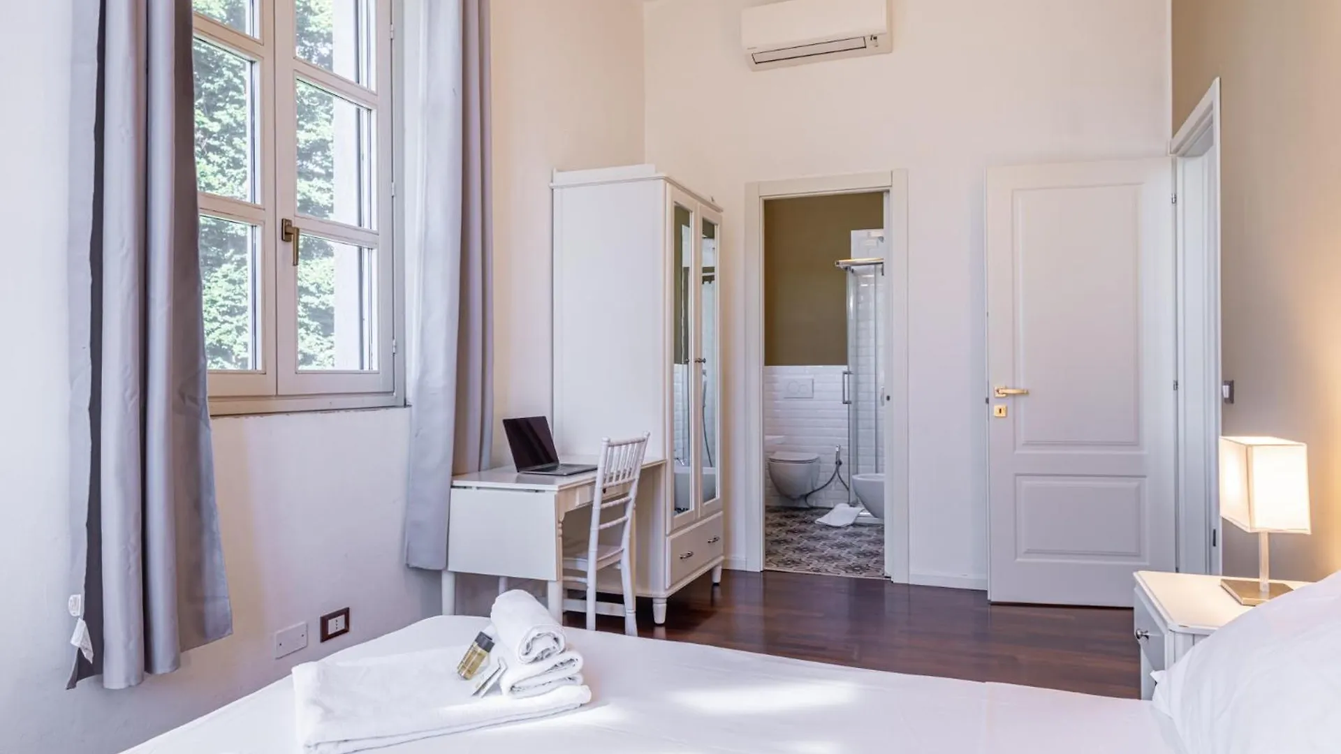 Suites Mansion Rozzano Daire