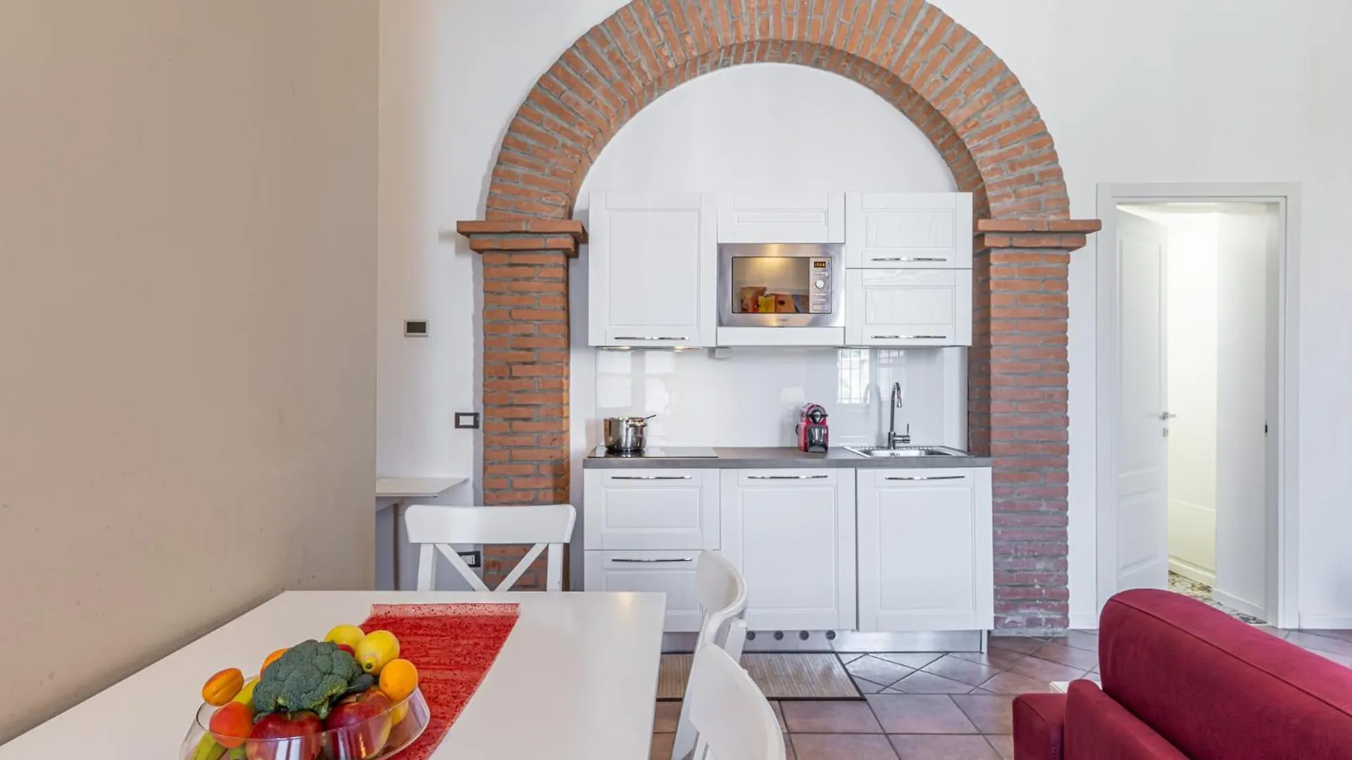 Suites Mansion Rozzano 0*,