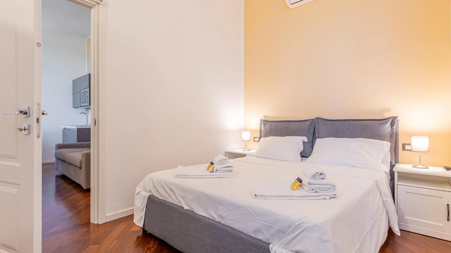 Suites Mansion Rozzano Daire